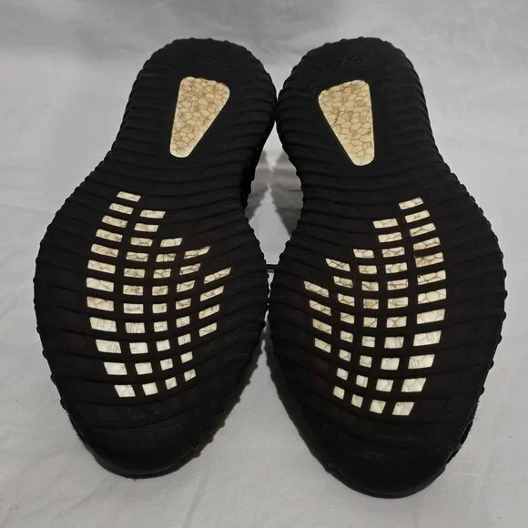 Adidas Yeezy Boost 350 V2 Black Red CP9652- Sz 12.5US display picture 2